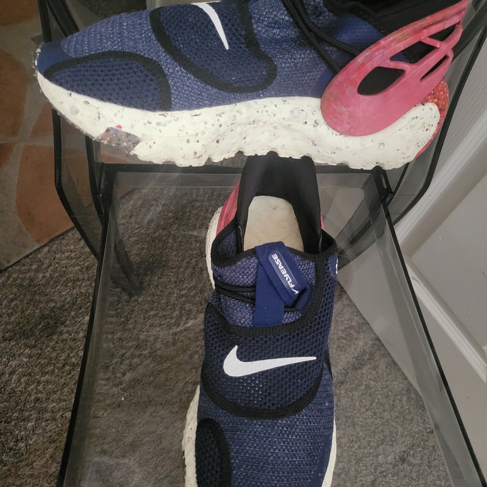 Nike Blue and Pink Slip-On Sneakers with Speckled Midsole